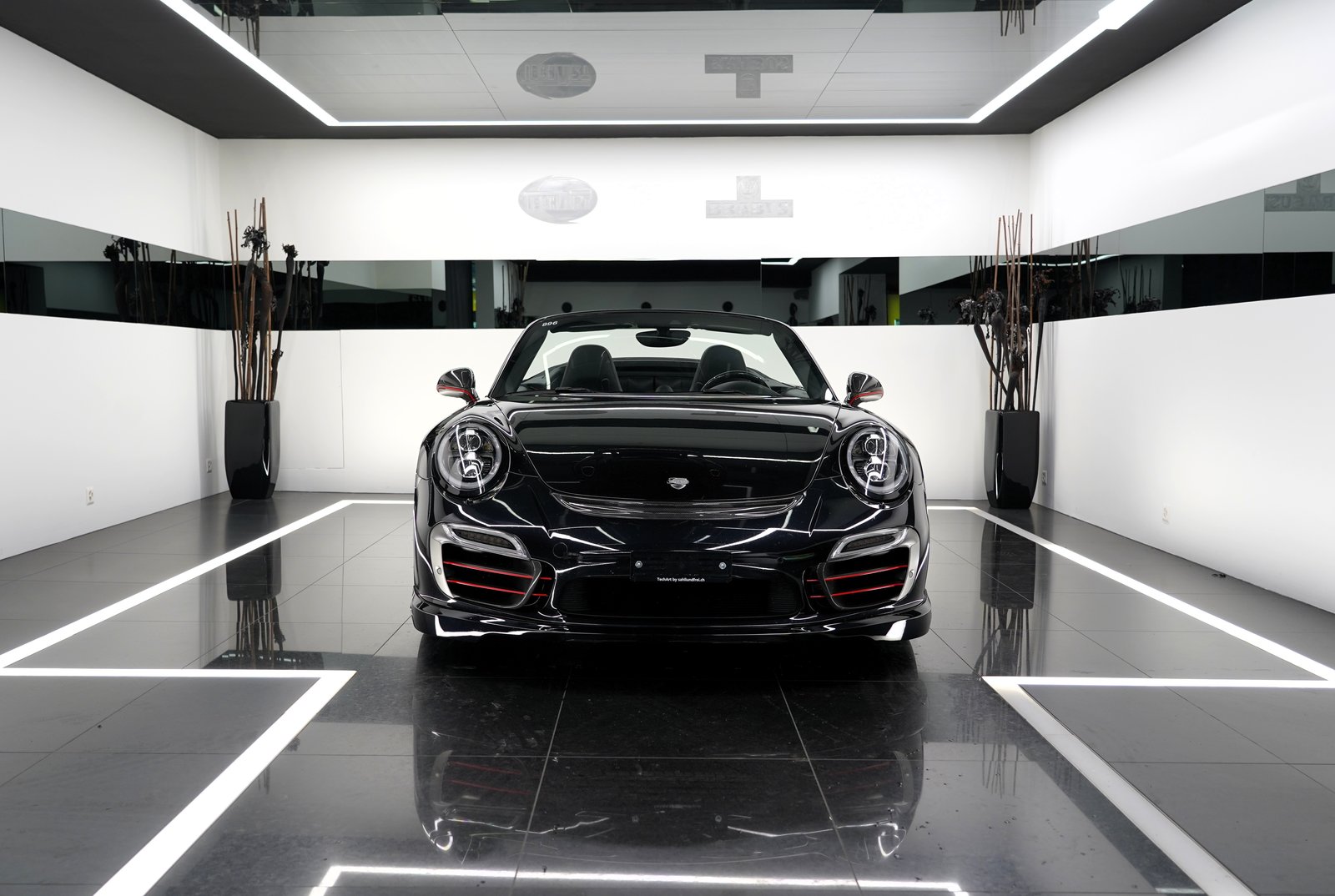 PORSCHE 911 Turbo S Cabrio, Petrol, Second hand / Used, Automatic - 2