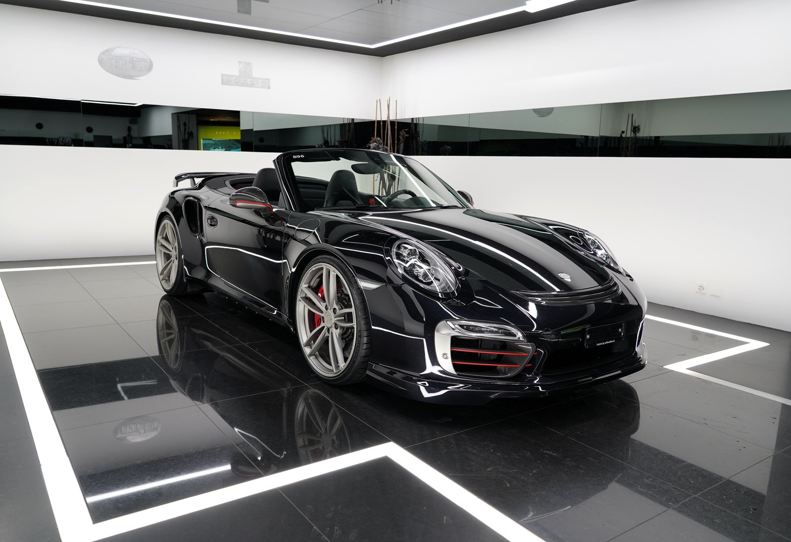 PORSCHE 911 Turbo S Cabrio, Petrol, Second hand / Used, Automatic - 3