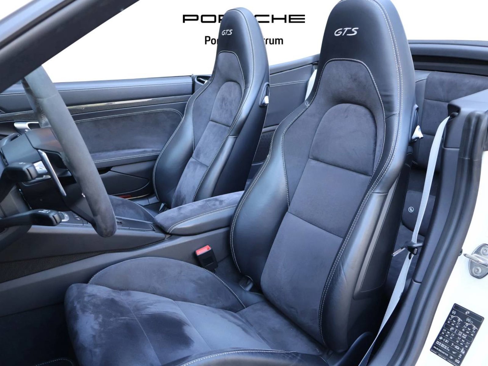 PORSCHE 911 Carrera 4 GTS Cabriolet, Benzin, Occasion / Gebraucht, Automatik - 5