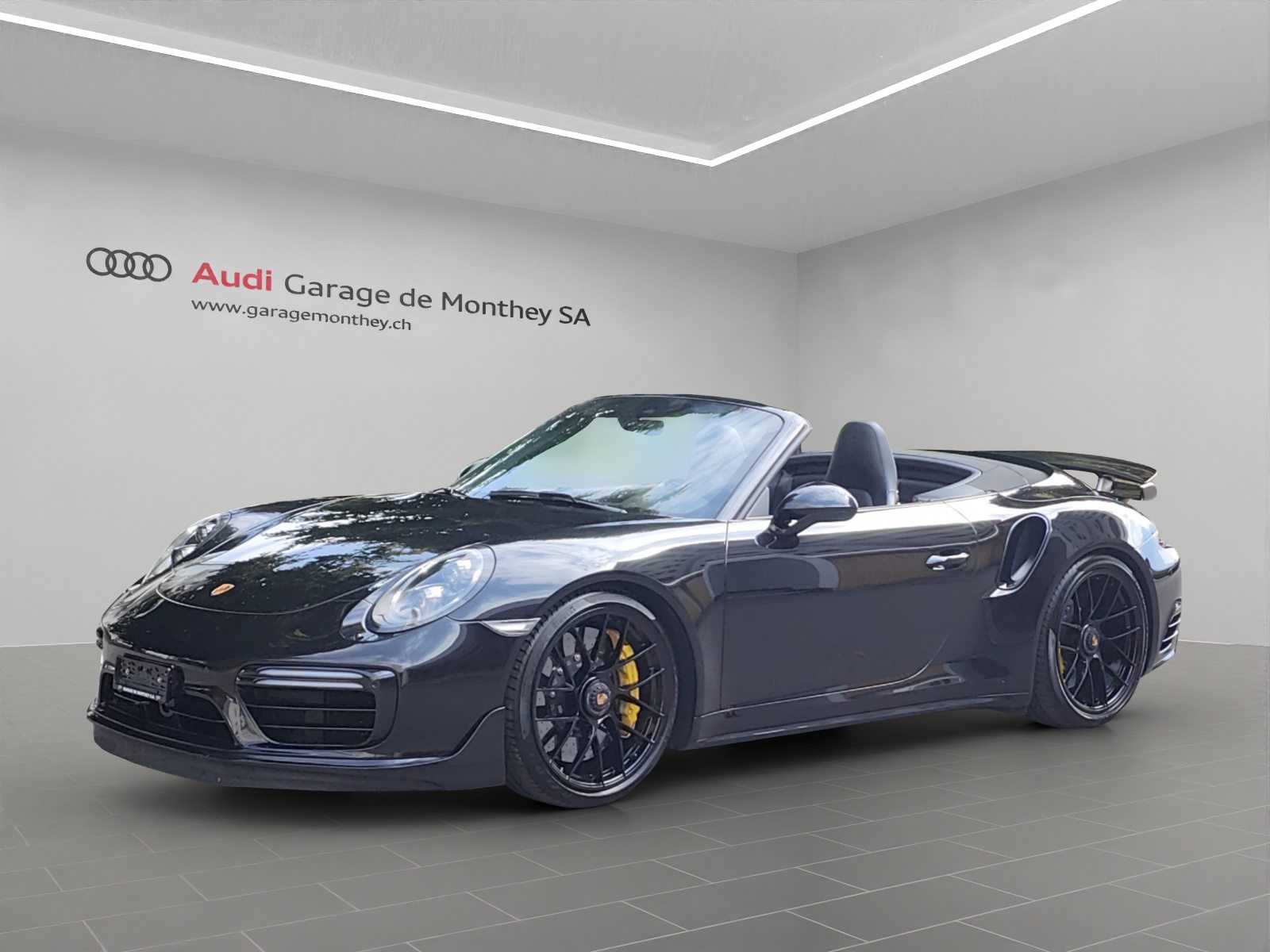 PORSCHE 911 Turbo S Cabrio