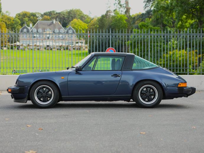 PORSCHE 911 Carrera Targa 3.2 vétéran Bleu Prusse Métallisé, Petrol, Second hand / Used, Manual