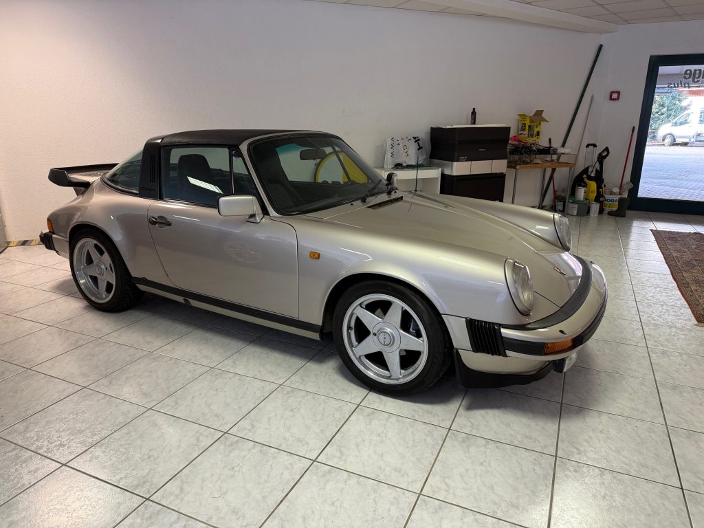 PORSCHE 911 3.0 SC TARGA