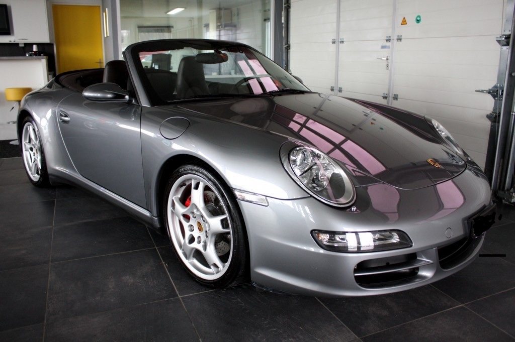 PORSCHE 911 3.8 Carrera 4S