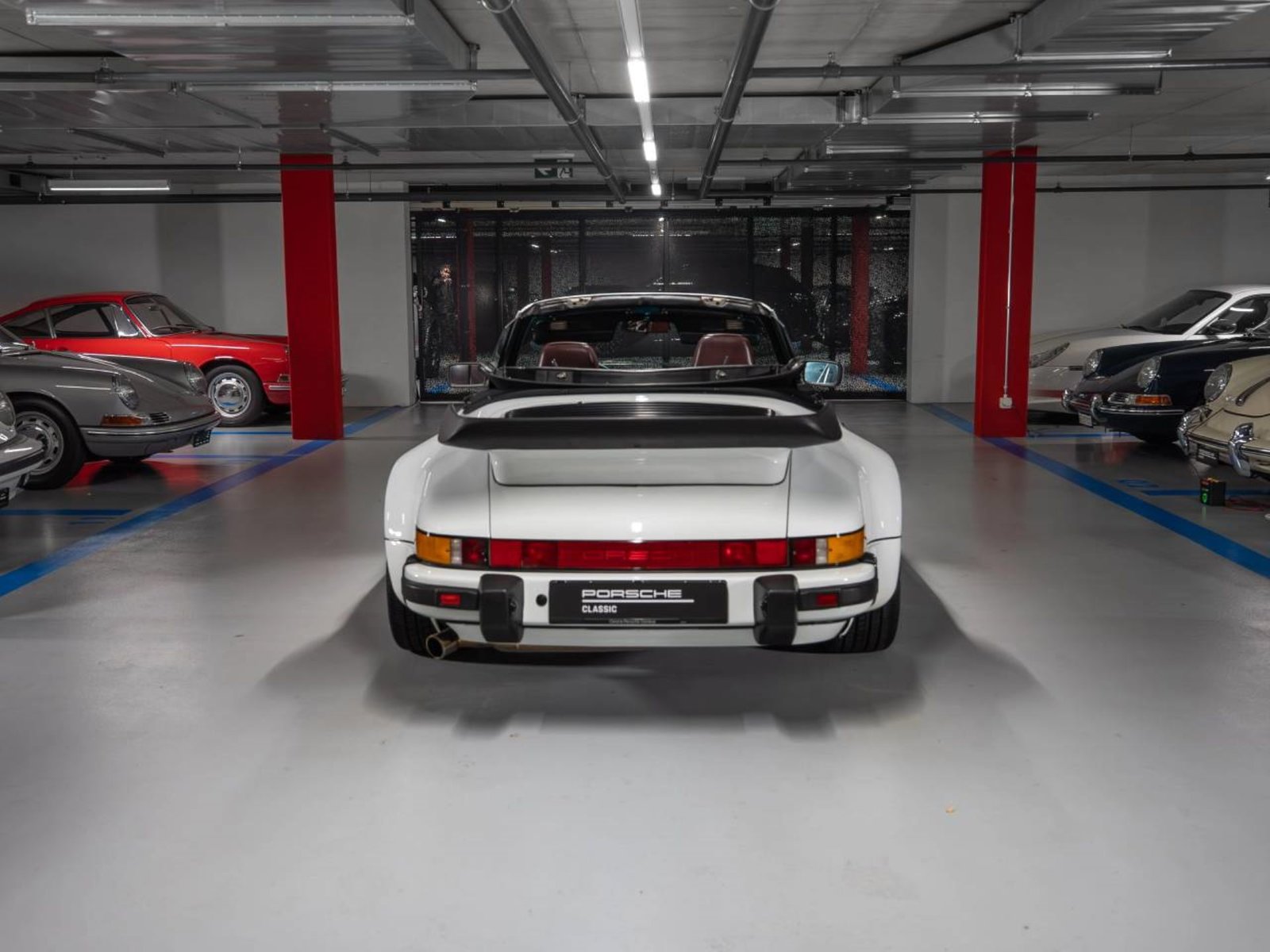 PORSCHE 911 Carrera Cabriolet Turbo-Look, Essence, Voiture de collection, Manuelle - 7