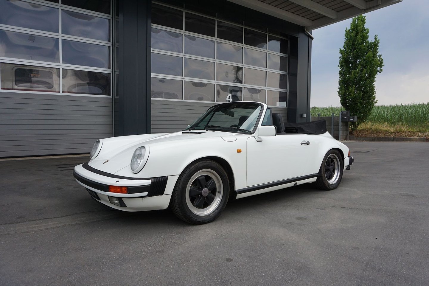 PORSCHE 911 Carrera Cabrio