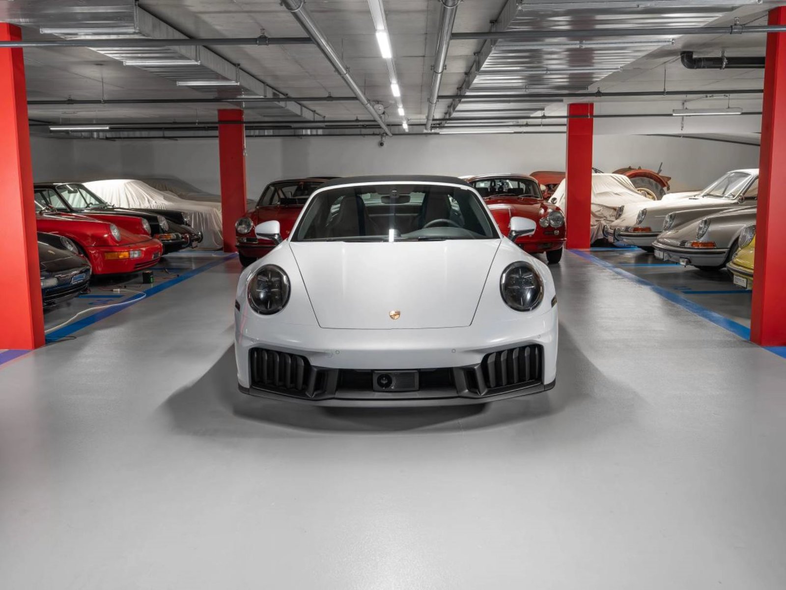 PORSCHE 911 Targa 4 GTS, Mild-Hybrid Benzin/Elektro, Vorführwagen, Automatik - 3