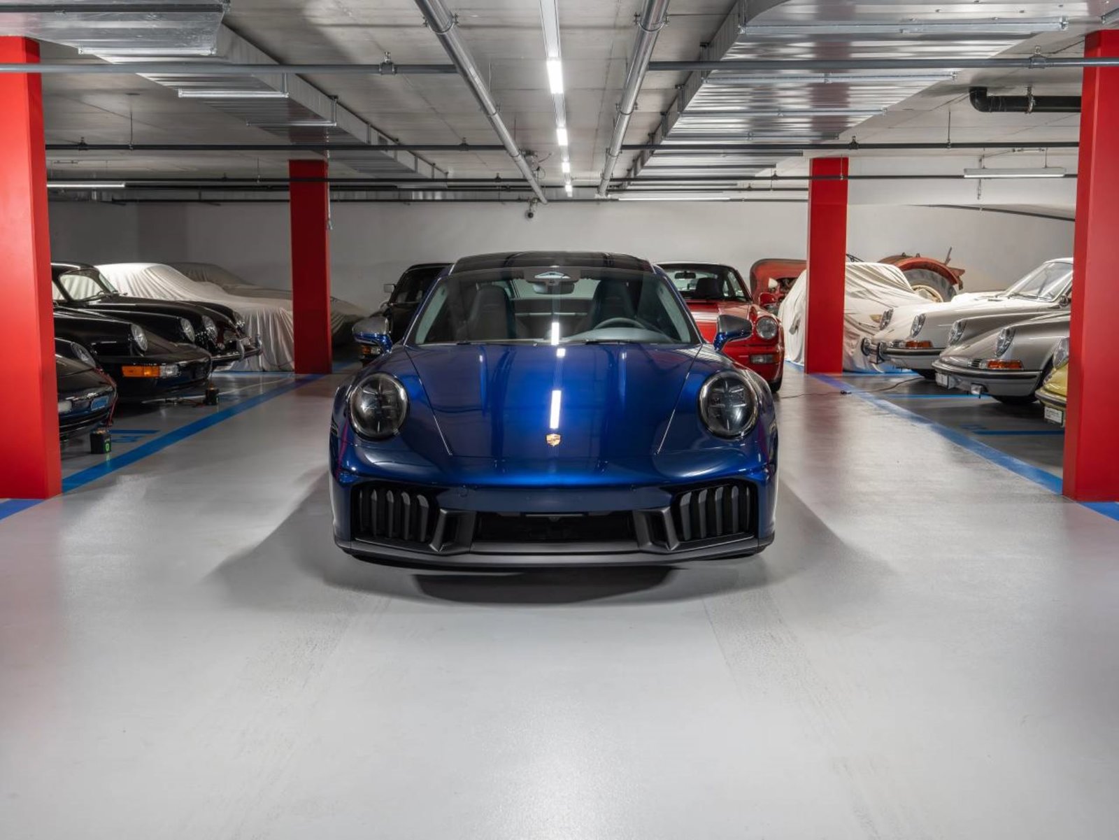 PORSCHE 911 Carrera 4 GTS, Hybride Leggero Benzina/Elettrica, Auto nuove, Automatico - 2