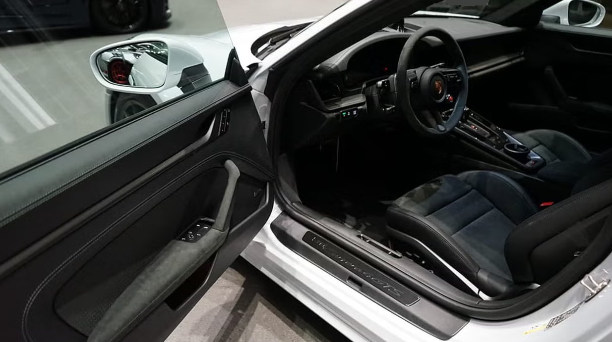PORSCHE 911 Carrera 4 GTS PDK, Hybride Intégral Essence/Électricité, Voiture nouvelle, Automatique - 4