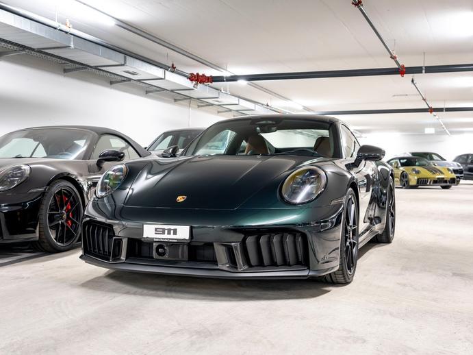 PORSCHE 911 Carrera 4 GTS PDK, Full-Hybrid Petrol/Electric, New car, Automatic