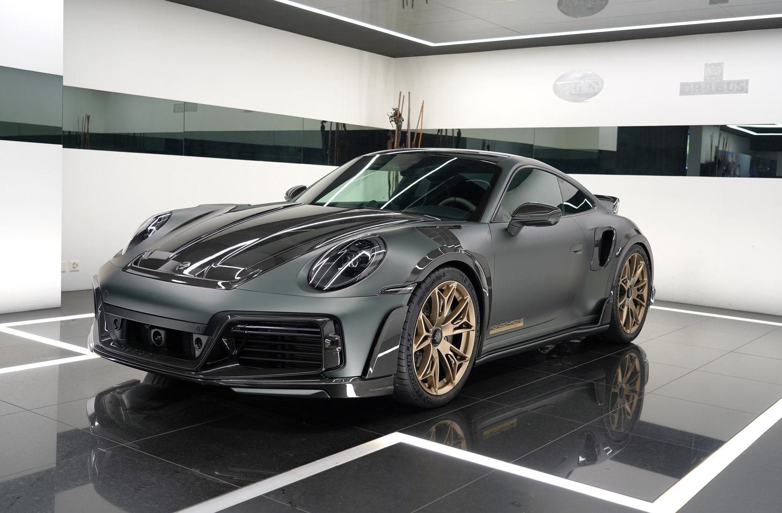 PORSCHE 911 Turbo S
