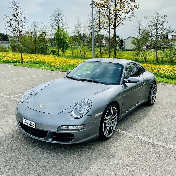 PORSCHE 911 carrera