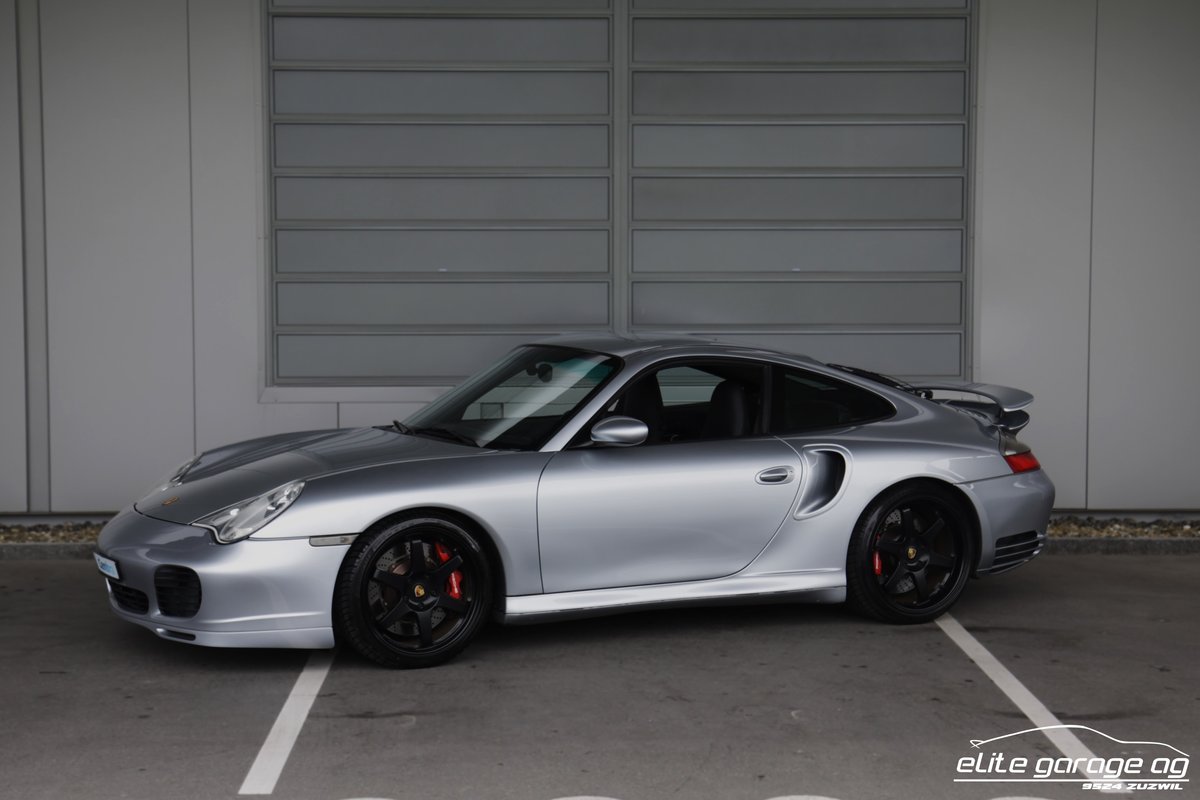 PORSCHE 911 Turbo