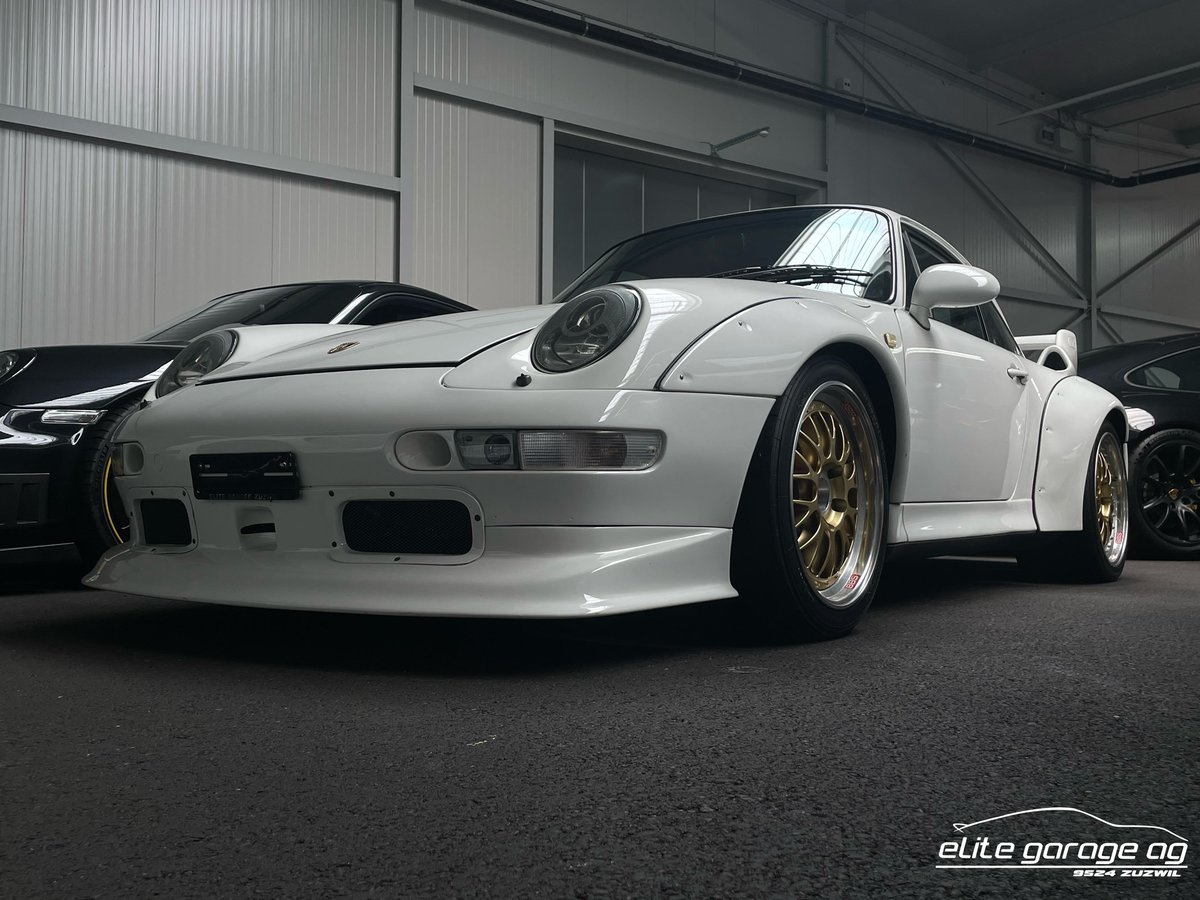 PORSCHE 911 Turbo