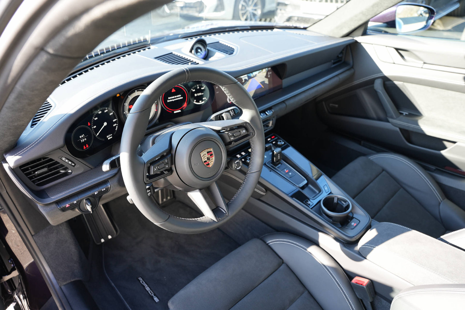 PORSCHE 911 Carrera GTS PDK PTS Violametallic, Benzin, Occasion / Gebraucht, Automatik - 7