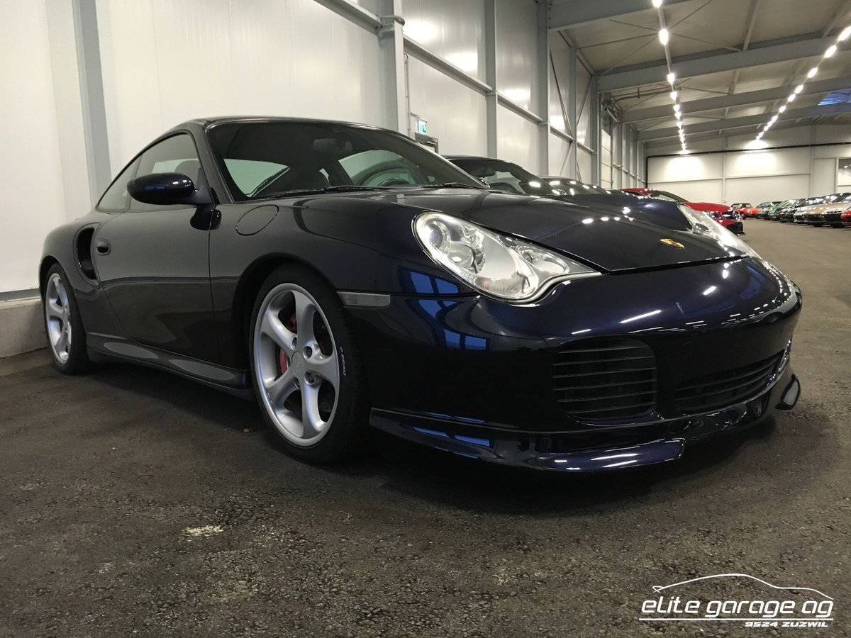 PORSCHE 911 Turbo
