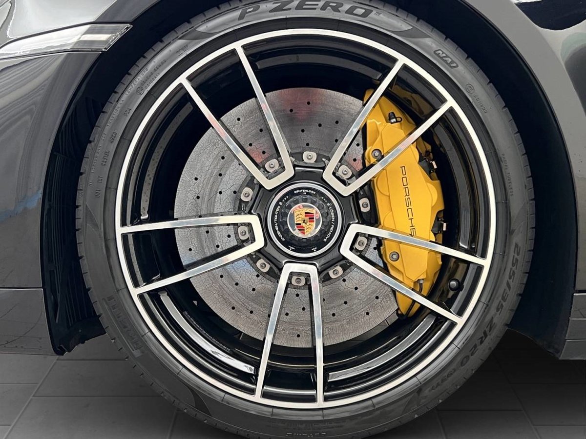 PORSCHE 911 Turbo S, Essence, Occasion / Utilisé, Automatique - 5