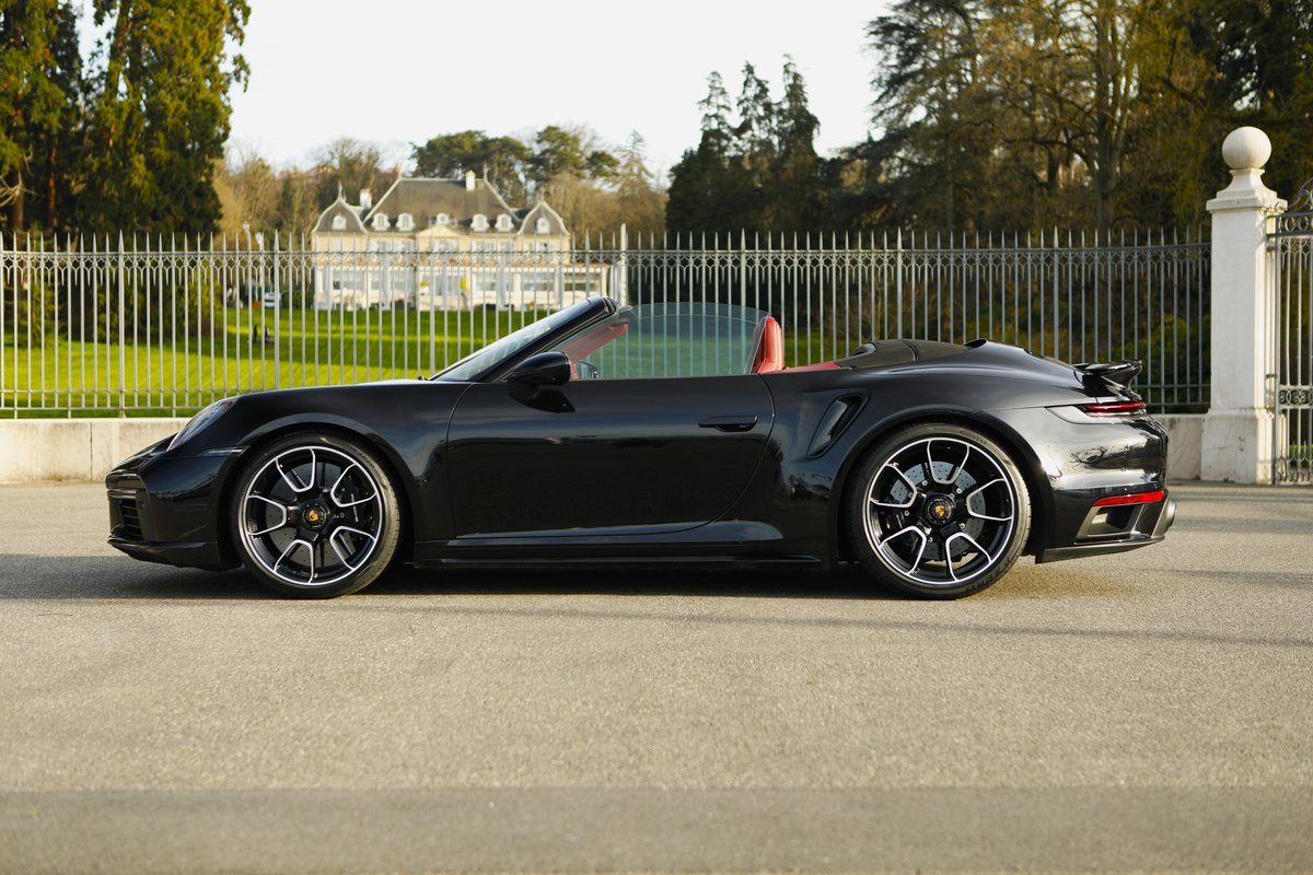 PORSCHE 911 Turbo S PDK