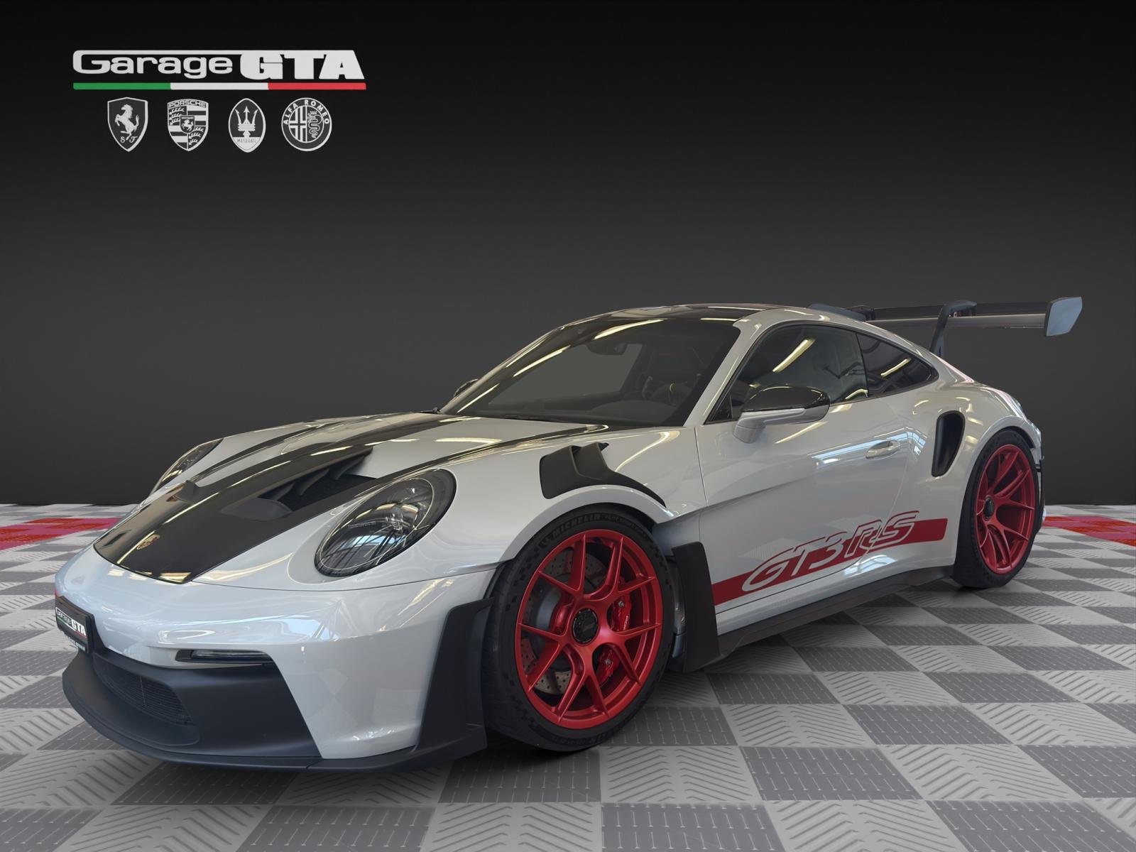 PORSCHE 911 GT3 RS