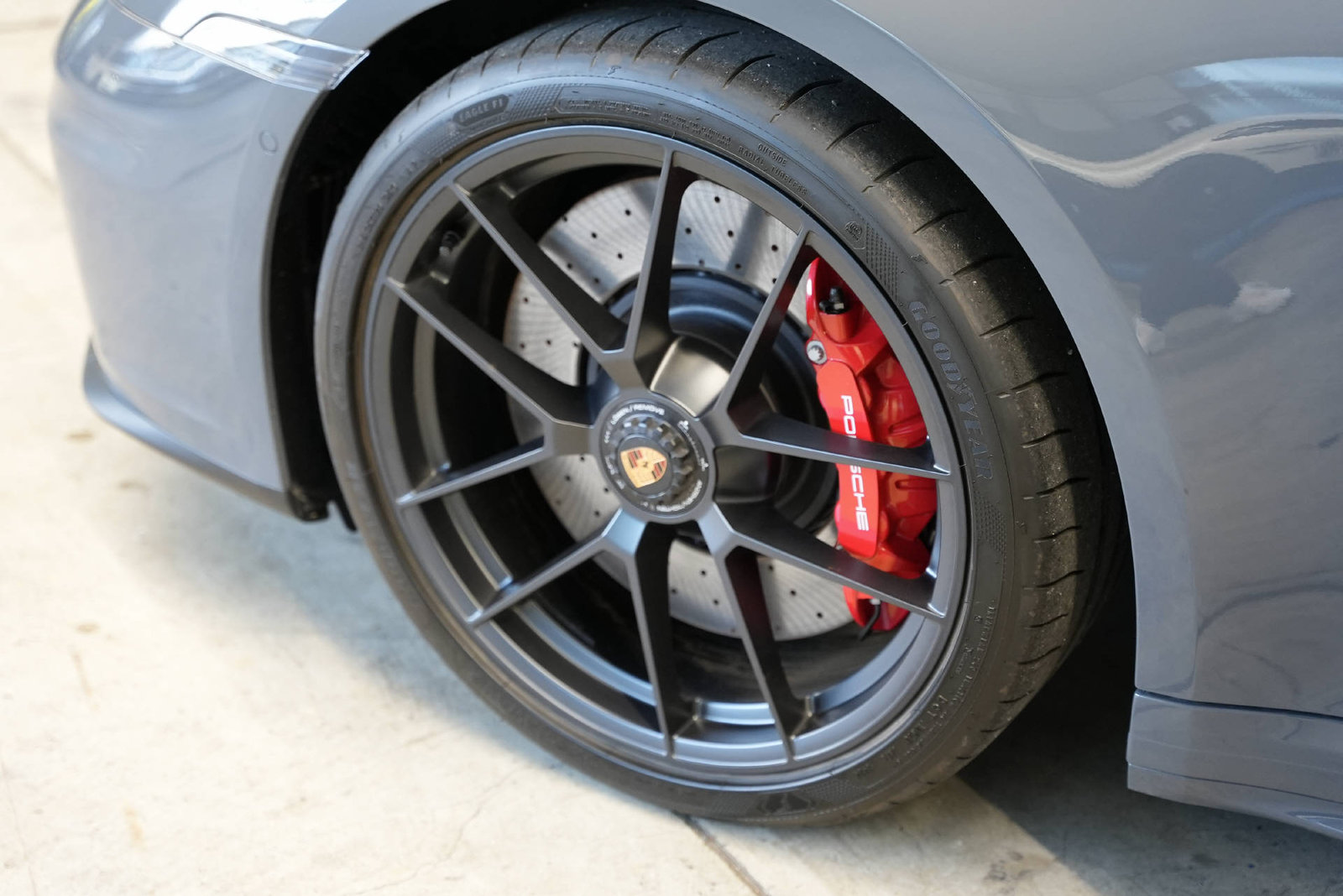 PORSCHE 911 Carrera 4 GTS Schiefergrau Neo, Hybride Leggero Benzina/Elettrica, Occasioni / Usate, Automatico - 6