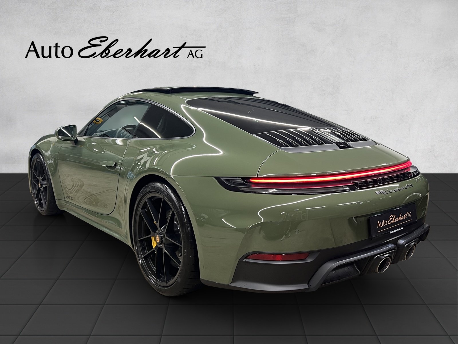PORSCHE 911 Carrera 4 GTS Natooliv, Hybride Léger Essence/Électricité, Occasion / Utilisé, Automatique - 2