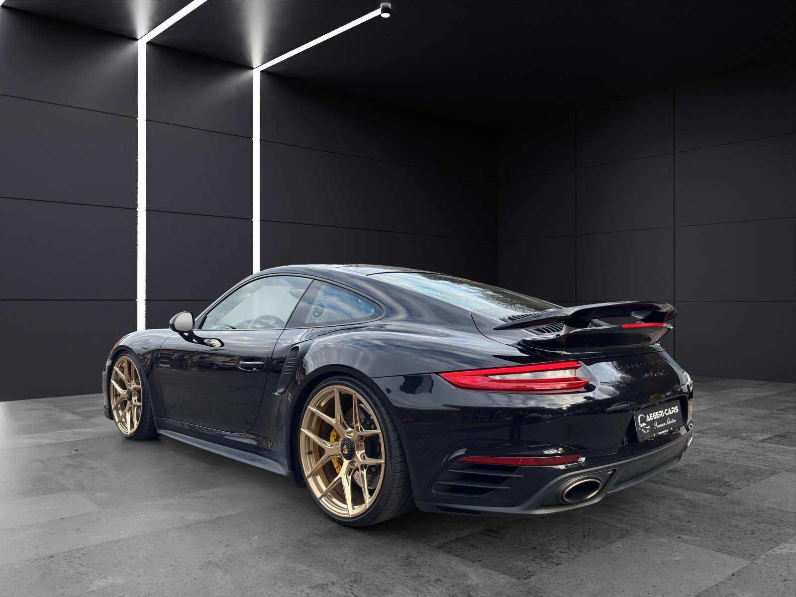 PORSCHE 911 Turbo S PDK 991.2, Petrol, Second hand / Used, Automatic - 6