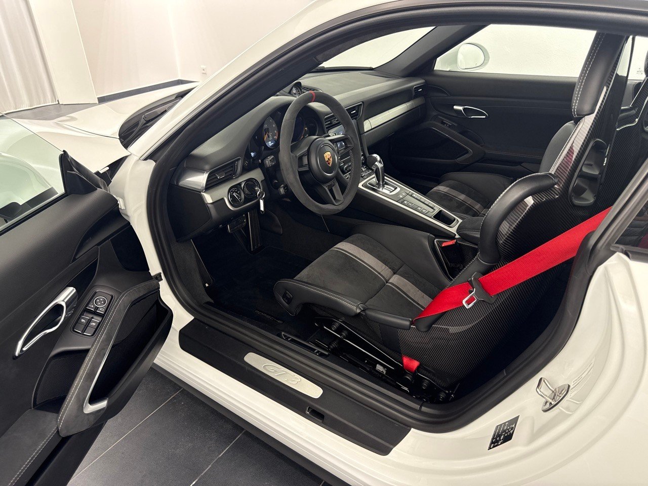 PORSCHE 911 GT3 ''Clubsportpaket ohne u00dcberrollku00e4fig'', Essence, Occasion / Utilisé, Automatique - 5
