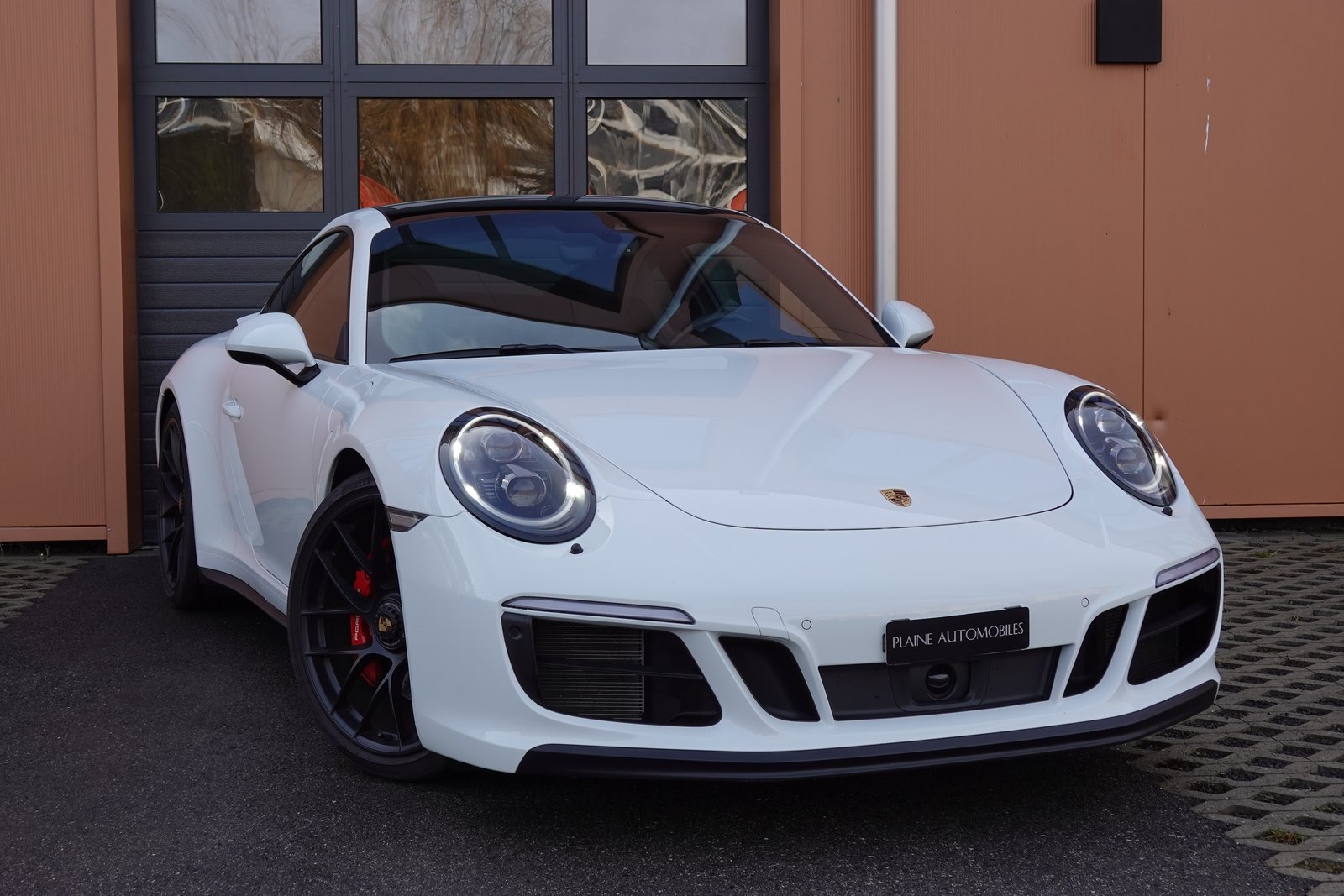 PORSCHE 911 Carrera 4 GTS PDK - Toit Ouvrant * Son Bose * Ec