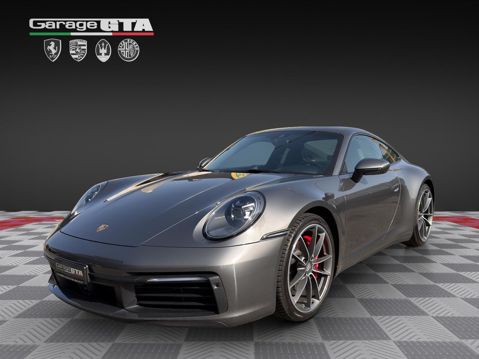 PORSCHE 911 Carrera 4 PDK