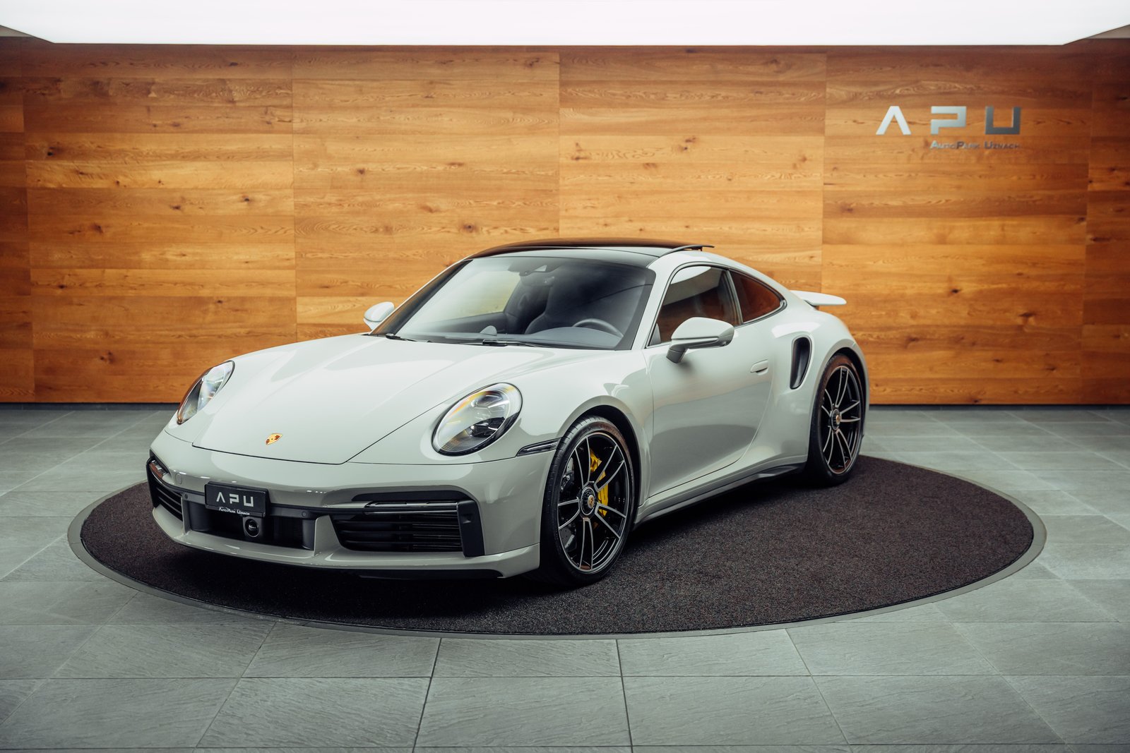 PORSCHE 911 Turbo S PDK, Petrol, Second hand / Used, Automatic - 4