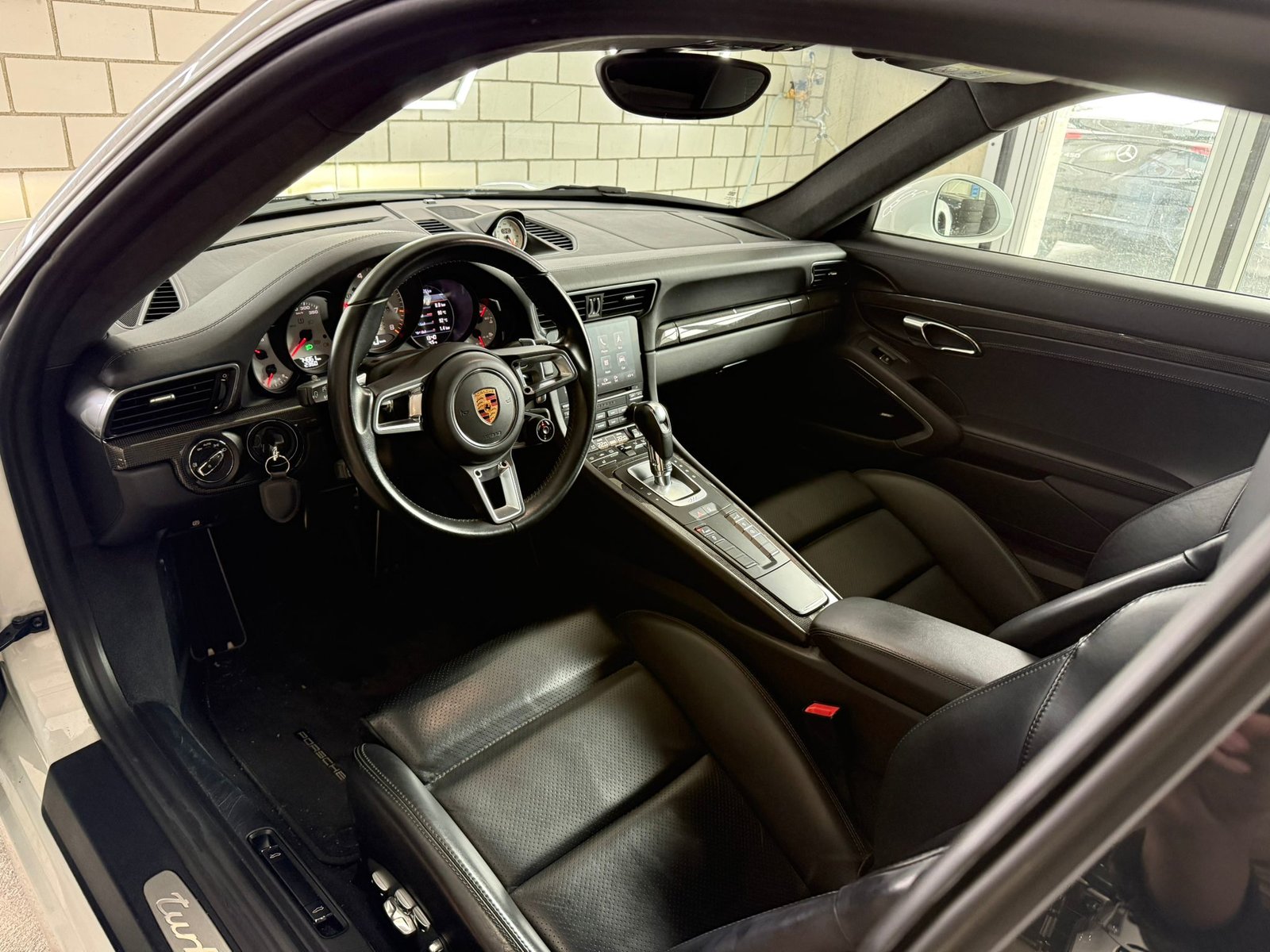 PORSCHE 911 Turbo S PDK, Essence, Occasion / Utilisé, Automatique - 7