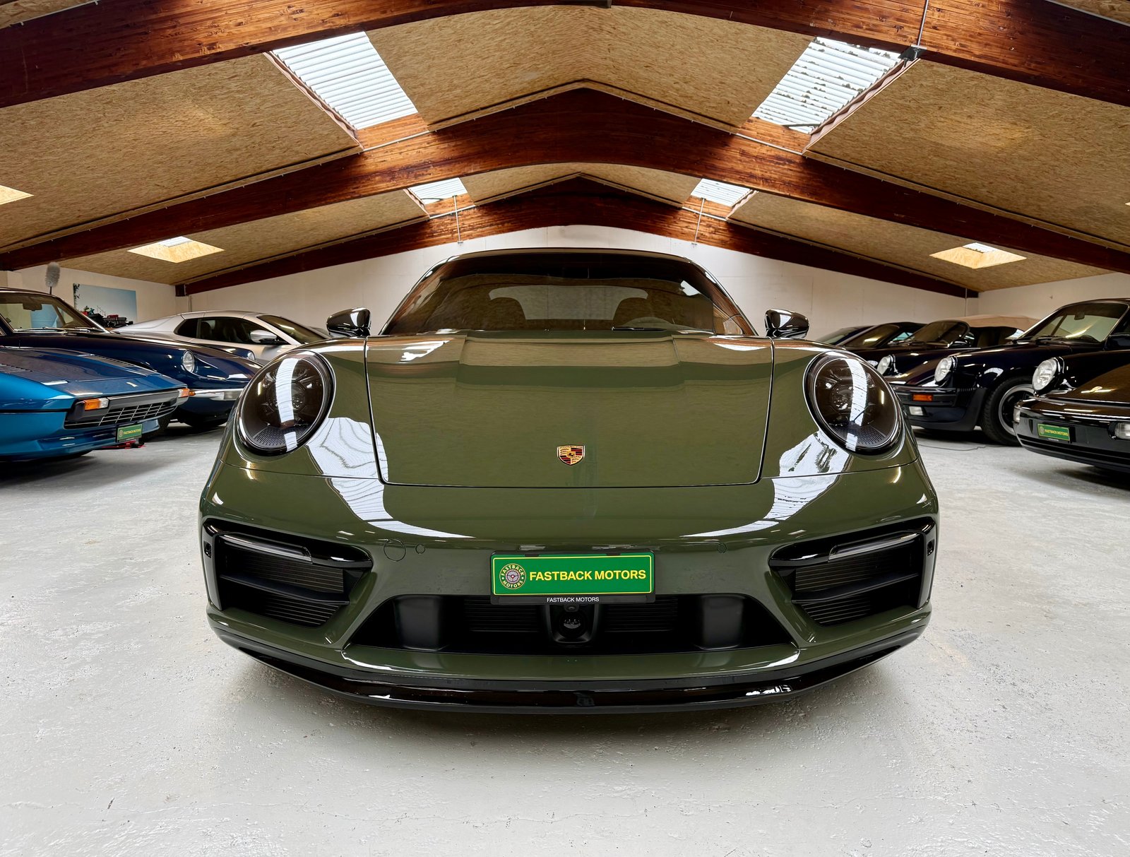 PORSCHE 911 Carrera 4 GTS PDK, Petrol, Second hand / Used, Automatic - 4