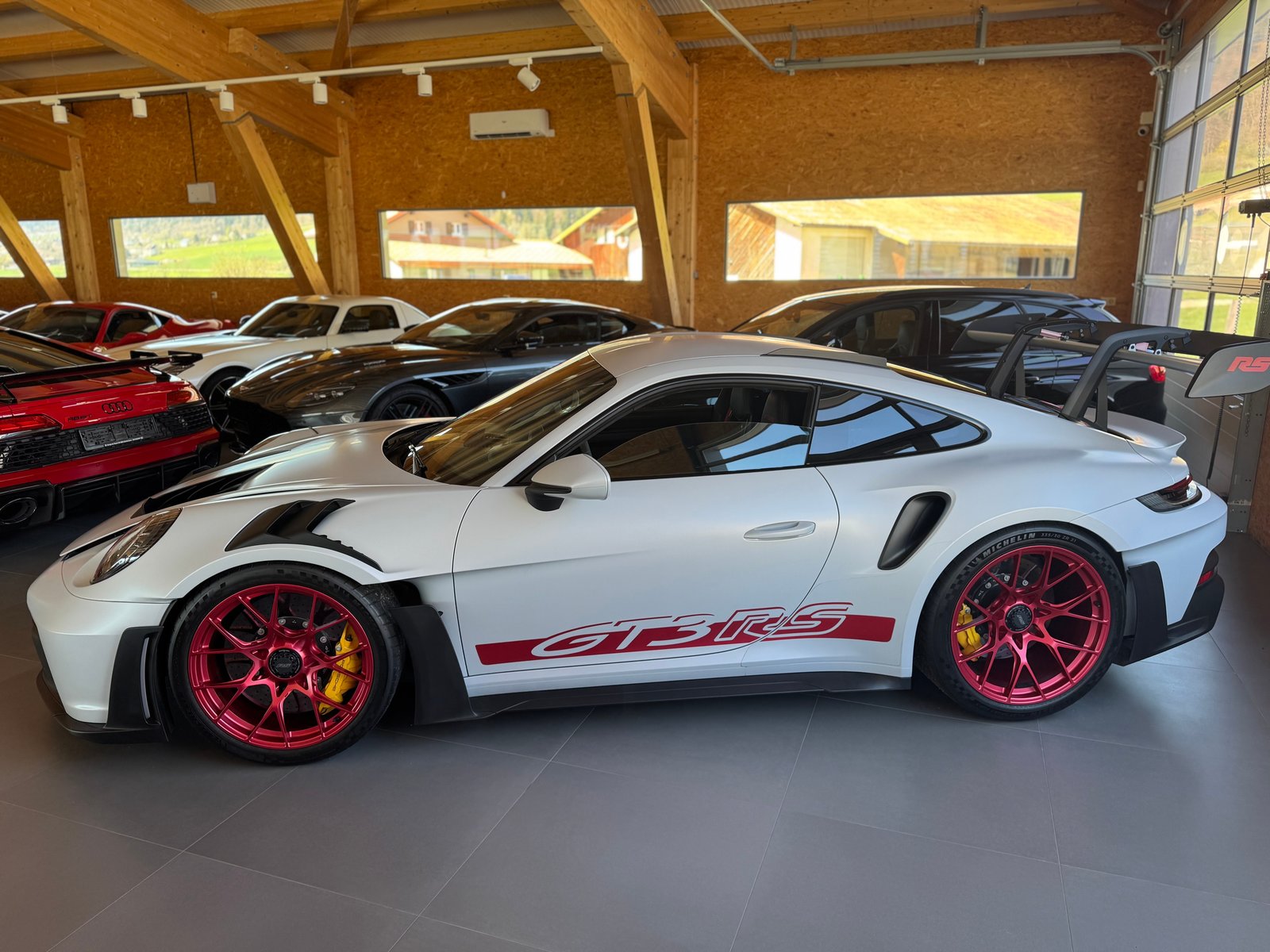 PORSCHE 911 GT3 RS