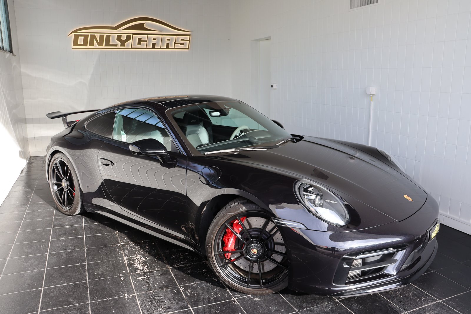 PORSCHE 911 Carrera 4 GTS PDK, Petrol, Second hand / Used, Automatic - 3