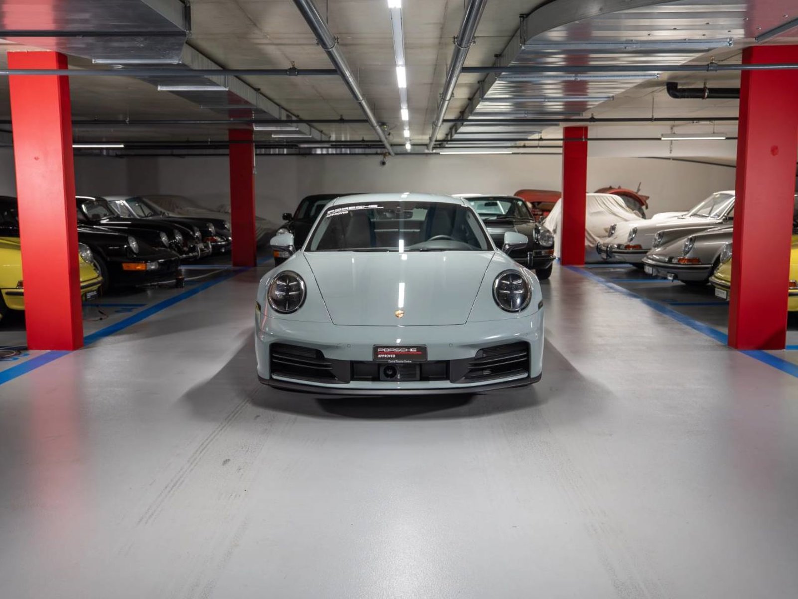 PORSCHE 911 Carrera, Essence, Occasion / Utilisé, Automatique - 2