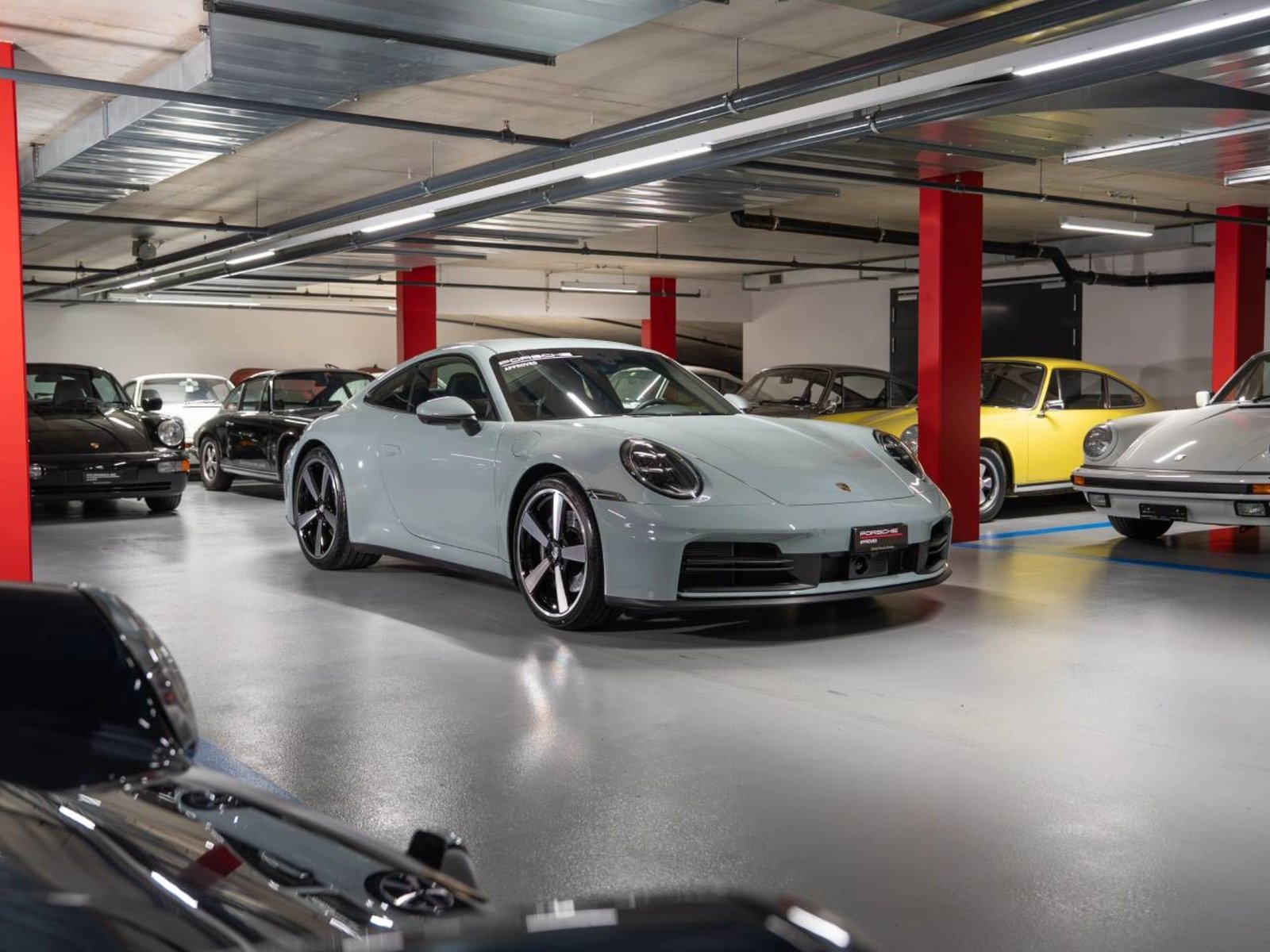 PORSCHE 911 Carrera, Essence, Occasion / Utilisé, Automatique - 6