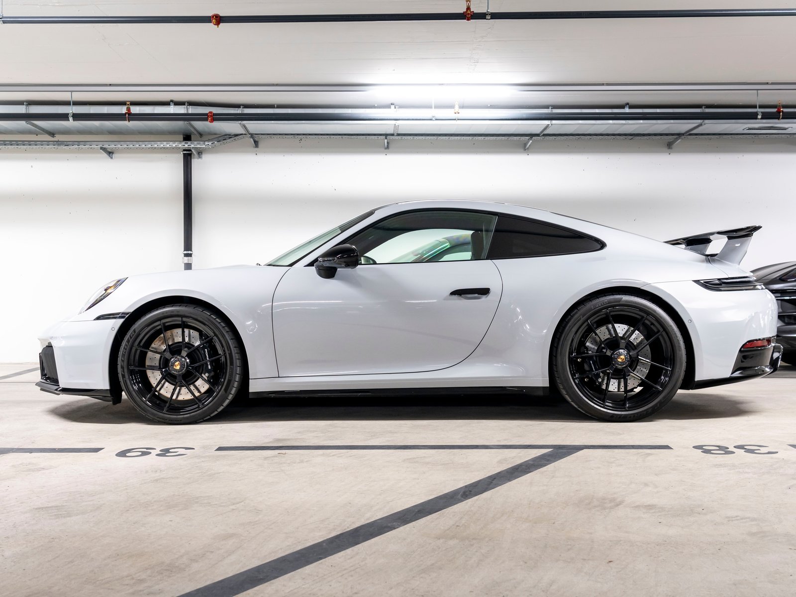 PORSCHE 911 Carrera 4 GTS PDK, Full-Hybrid Petrol/Electric, Second hand / Used, Automatic - 2