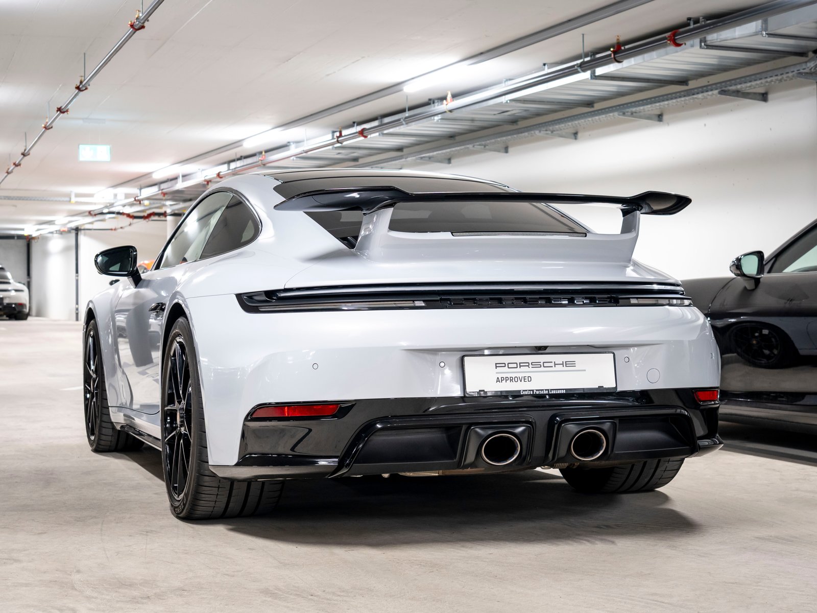 PORSCHE 911 Carrera 4 GTS PDK, Full-Hybrid Petrol/Electric, Second hand / Used, Automatic - 3