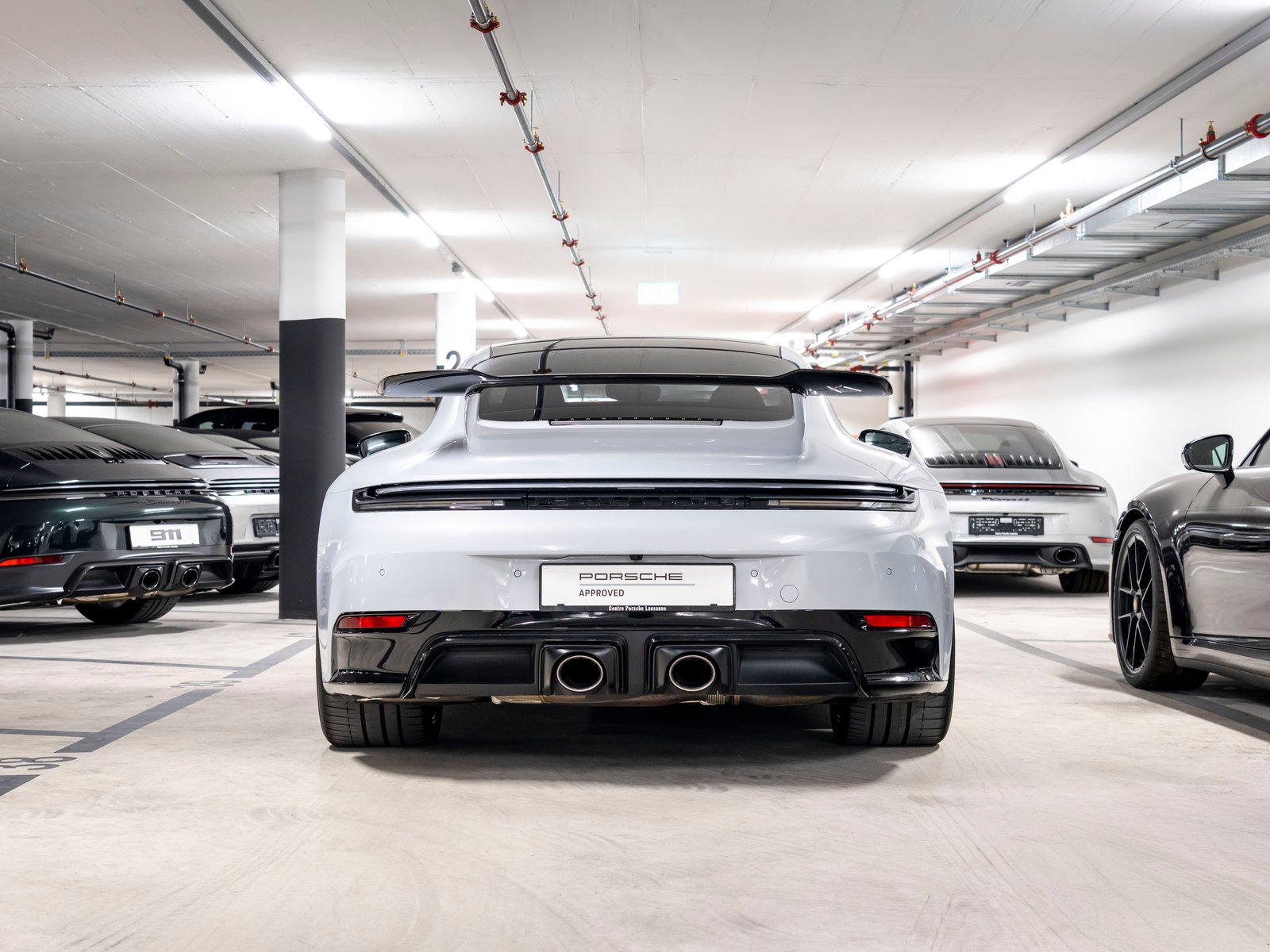 PORSCHE 911 Carrera 4 GTS PDK, Full-Hybrid Petrol/Electric, Second hand / Used, Automatic - 5