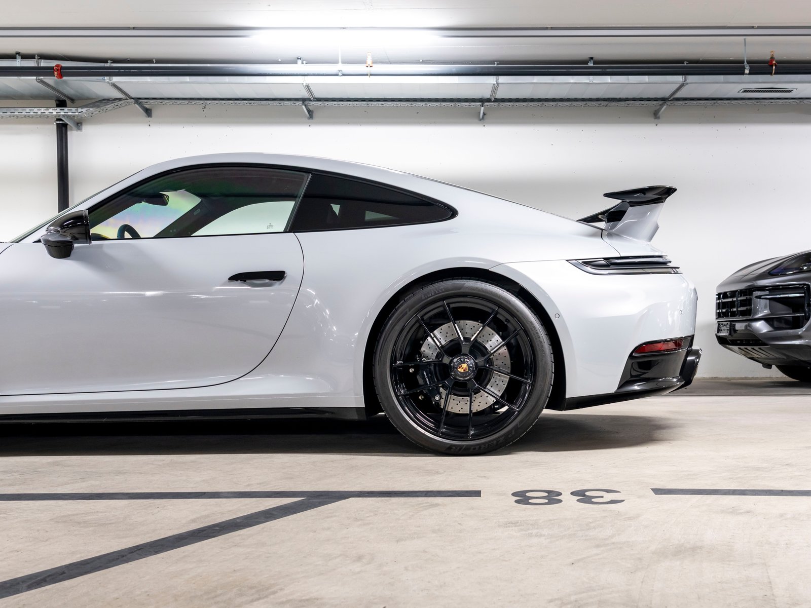 PORSCHE 911 Carrera 4 GTS PDK, Full-Hybrid Petrol/Electric, Second hand / Used, Automatic - 7