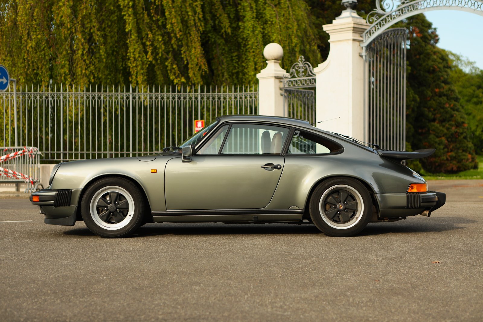 PORSCHE 911 Carrera, Petrol, Second hand / Used, Manual - 4