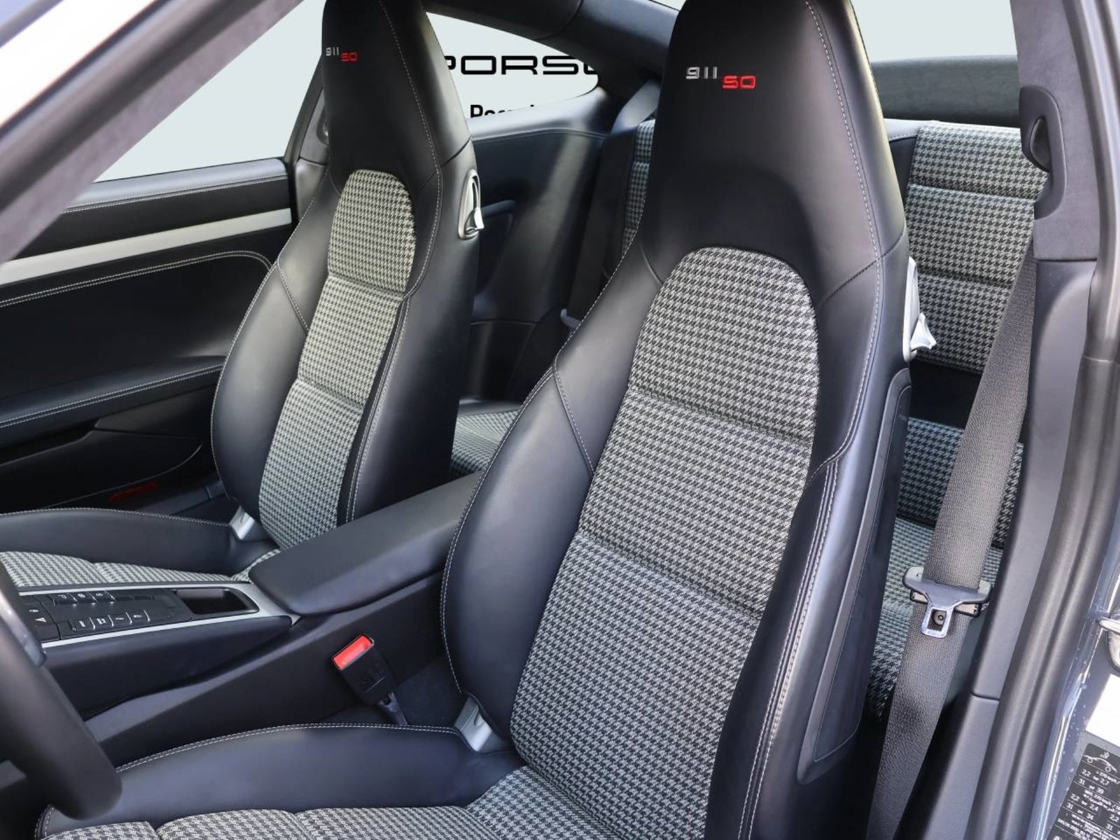PORSCHE 911 Carrera S, Essence, Occasion / Utilisé, Automatique - 5