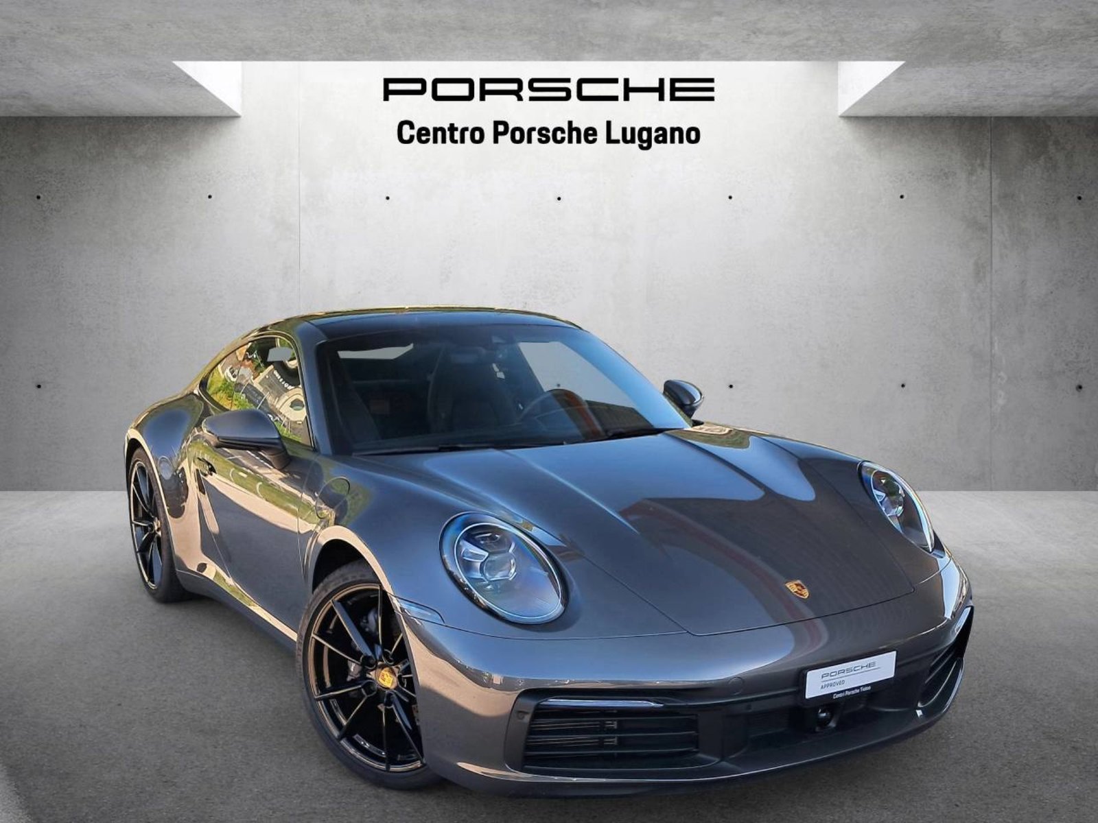 PORSCHE 911 Carrera 4