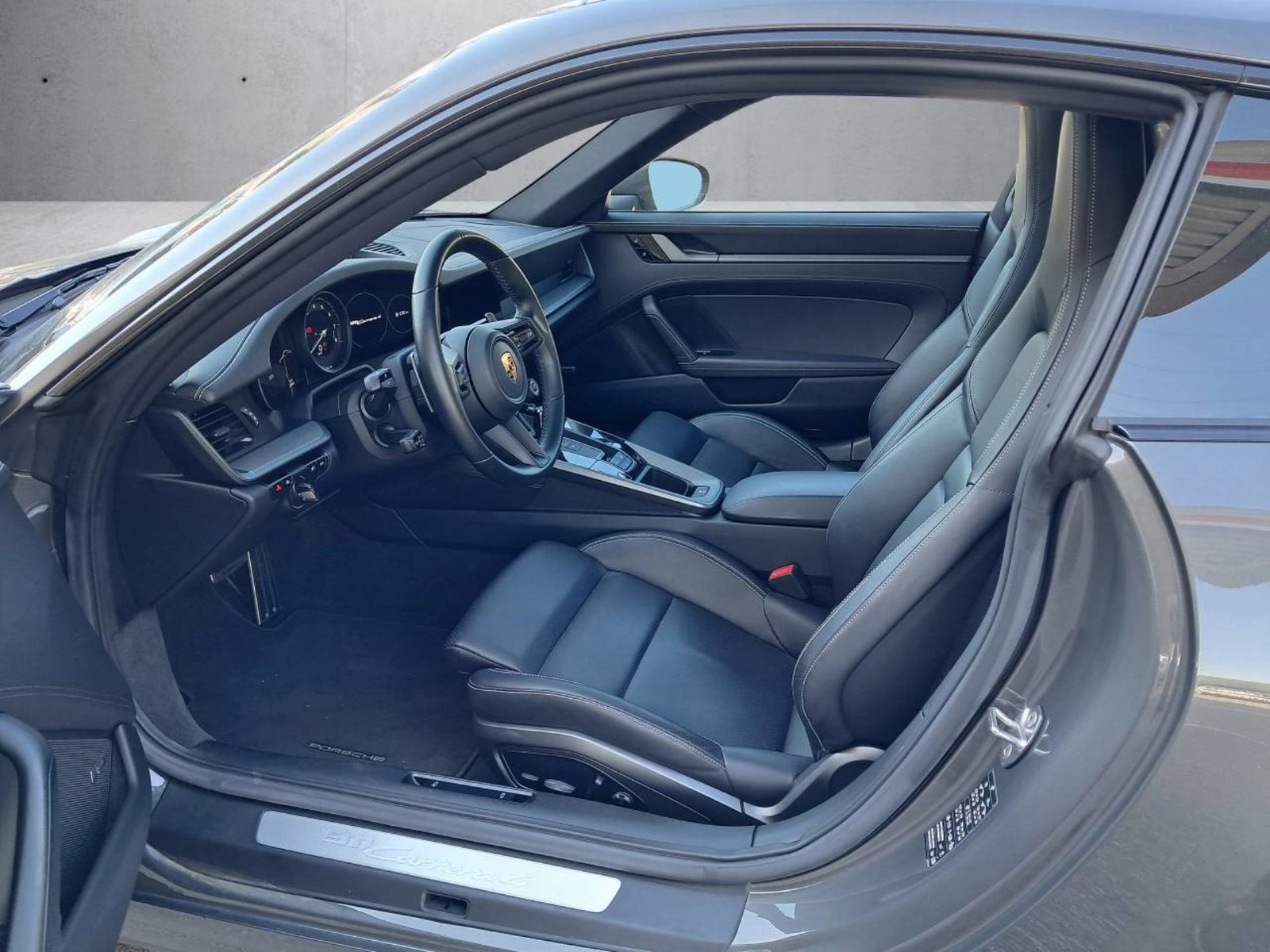 PORSCHE 911 Carrera 4, Petrol, Second hand / Used, Automatic - 4