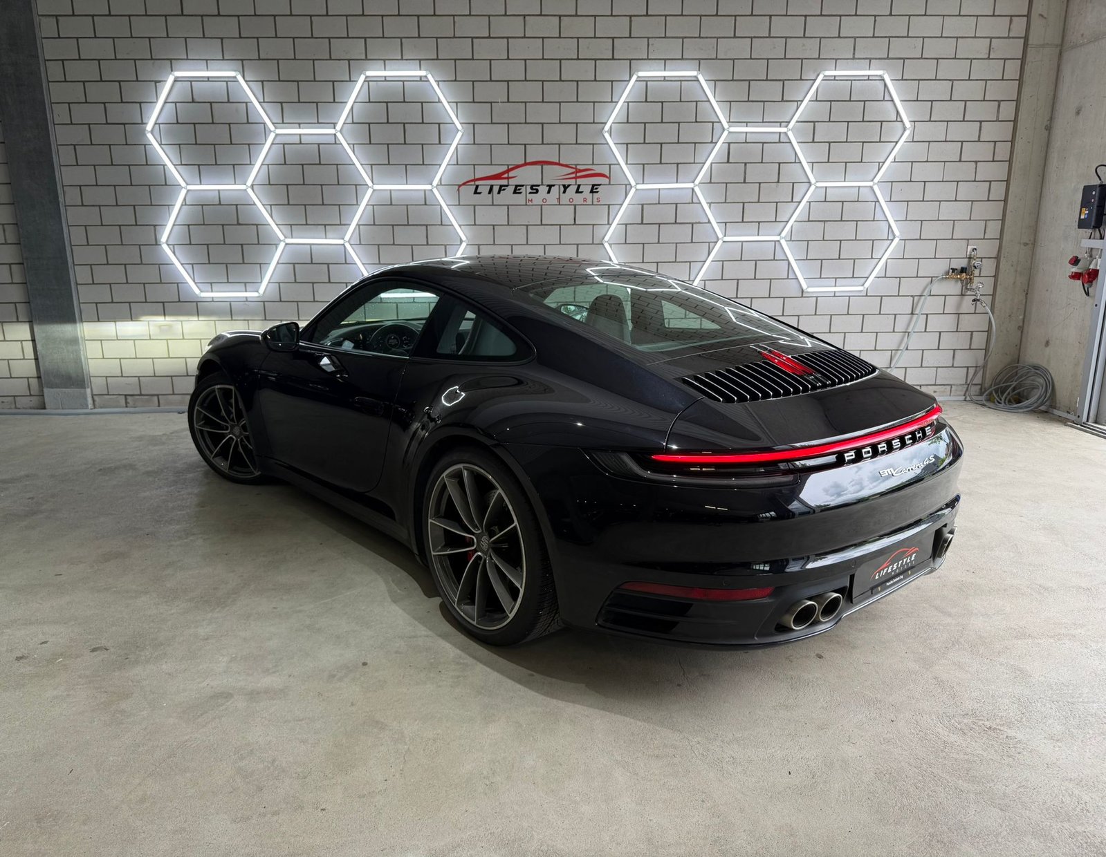 PORSCHE 911 Carrera 4S PDK, Petrol, Second hand / Used, Automatic - 3
