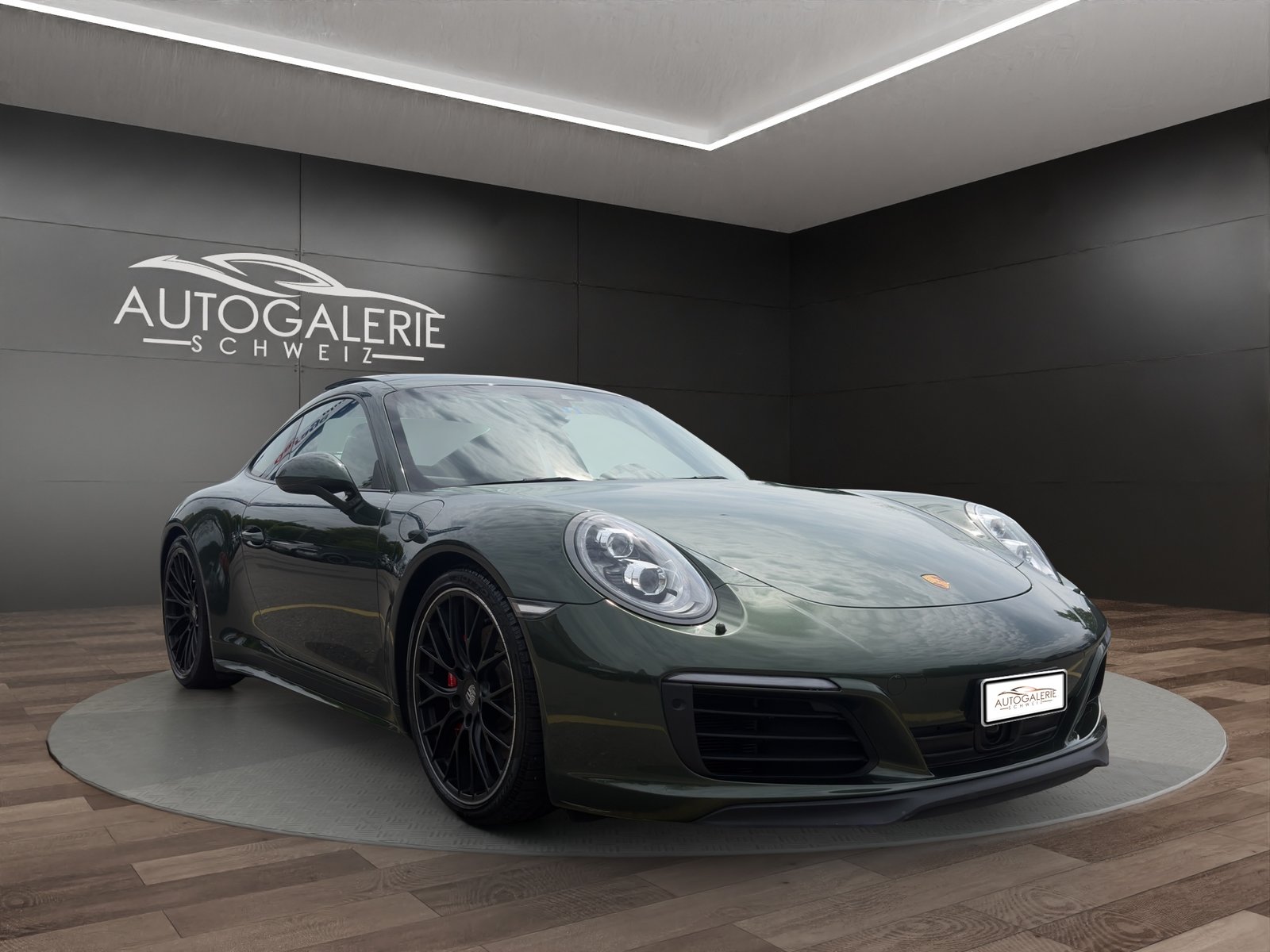 PORSCHE 911 Carrera 4S PDK CH Swiss OAKGREEN Naturleder E, Benzin, Occasion / Gebraucht, Automatik - 7