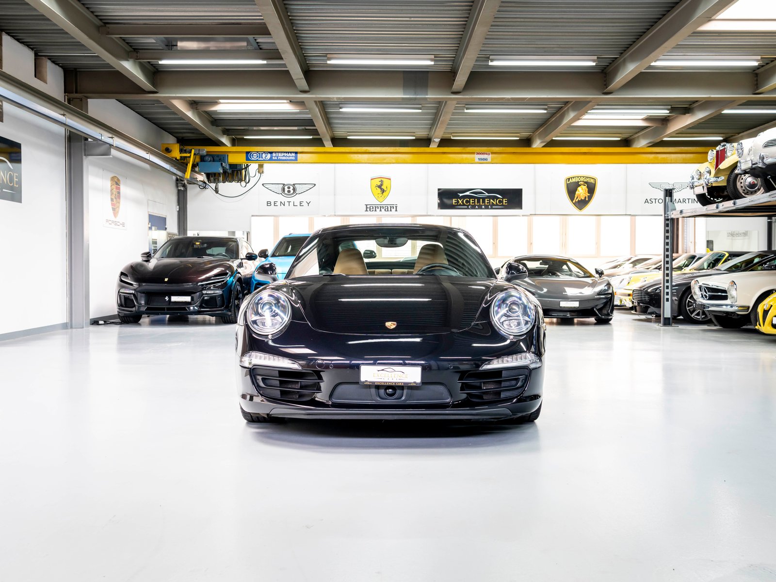 PORSCHE 911 Carrera 4, Petrol, Second hand / Used, Manual - 3