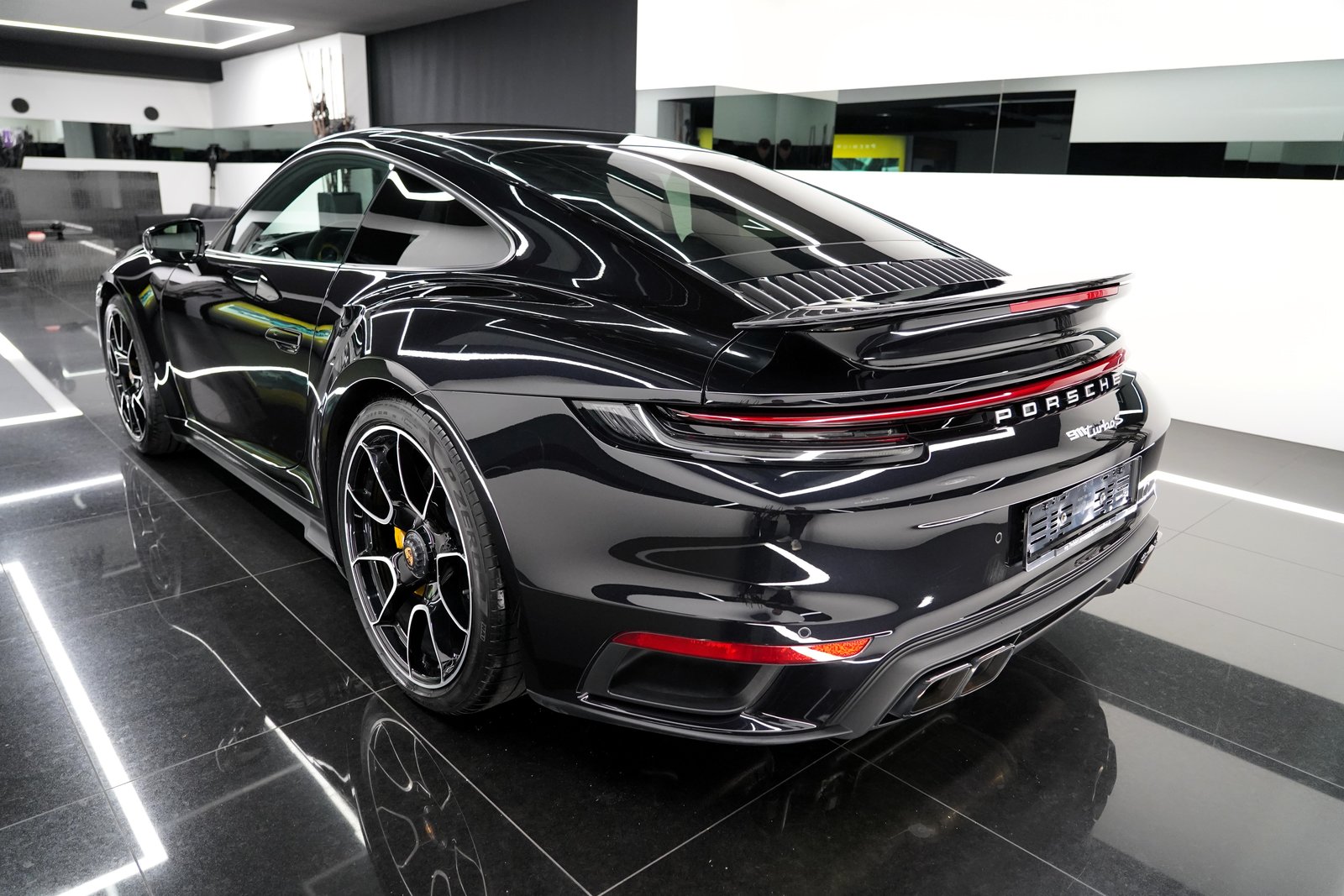 PORSCHE 911 Turbo S, Petrol, Second hand / Used, Automatic - 5