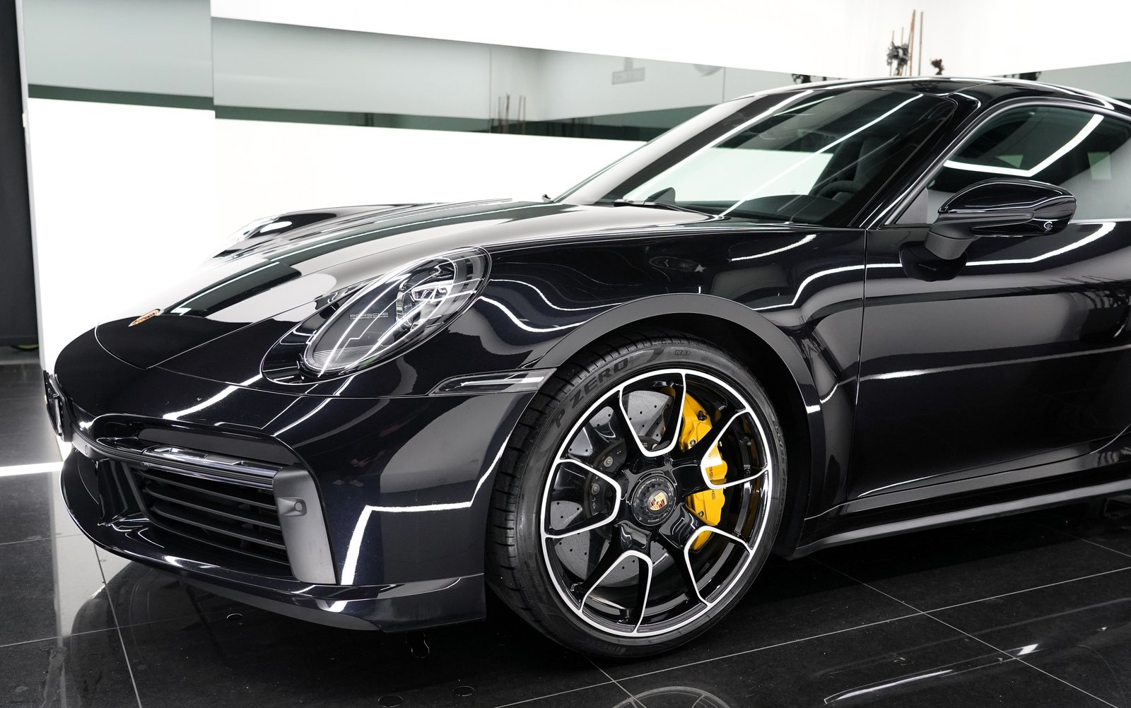 PORSCHE 911 Turbo S, Petrol, Second hand / Used, Automatic - 6