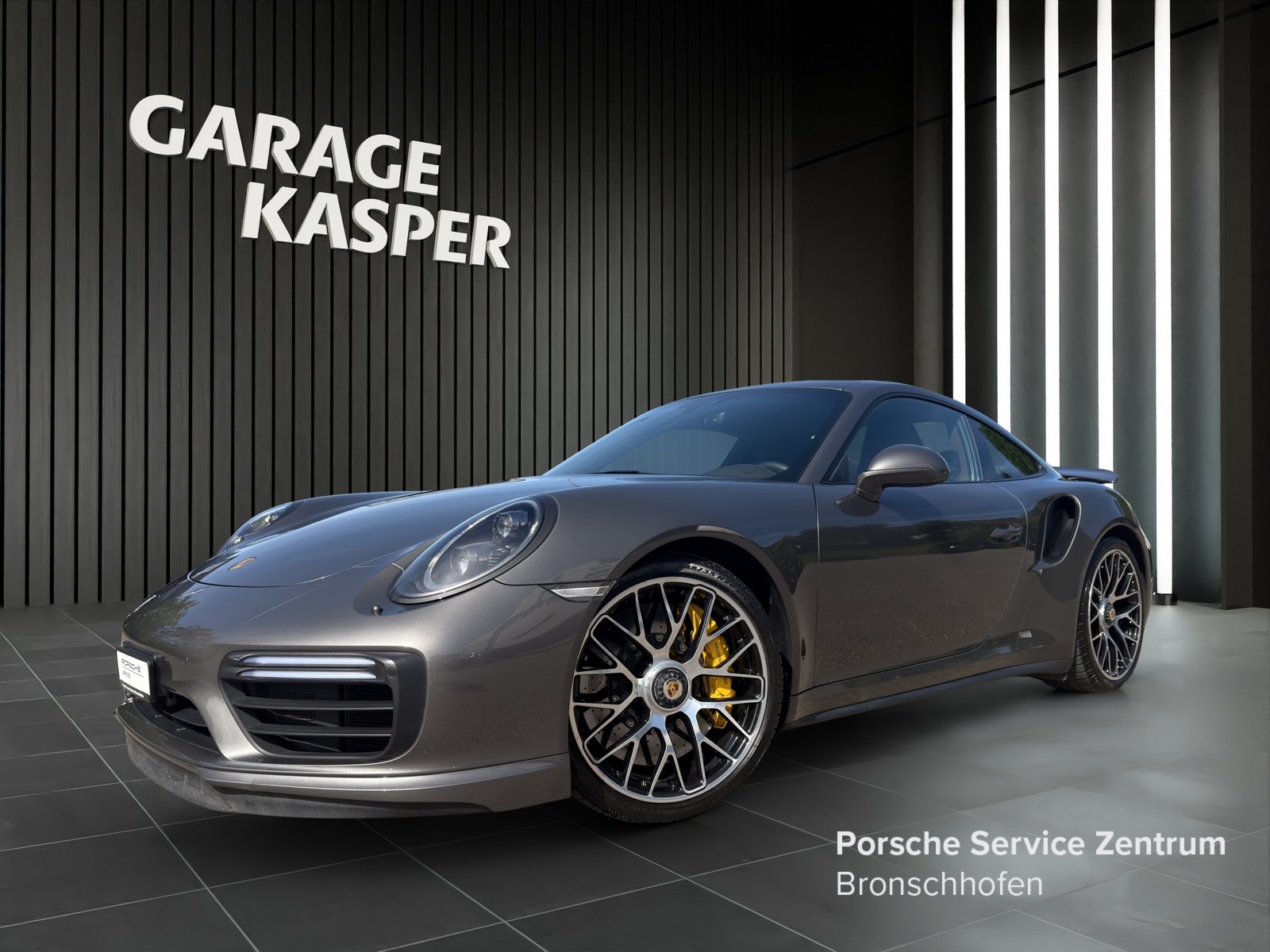 PORSCHE 911 Turbo S