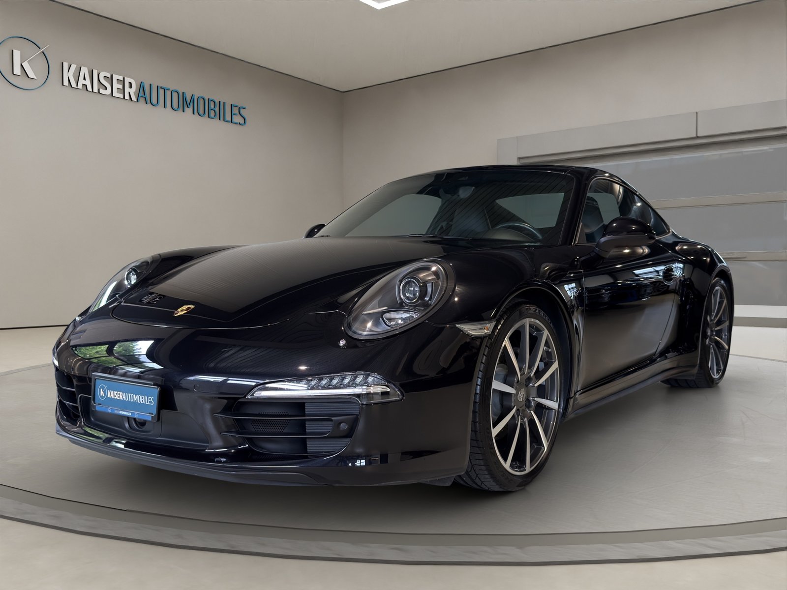 PORSCHE 911 Carrera 4